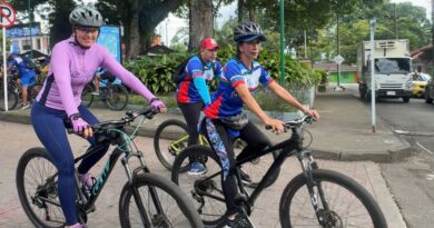 Más de 300 personas participaron en el ciclo paseo del “Día sin carro y sin moto”
