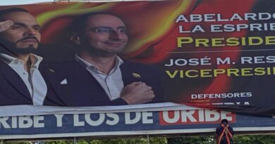 Se dividió la derecha: abelardistas no aceptan que Paloma Valencia haya escogido a Oviedo para vice