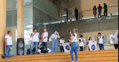 Trabajadores de la Gobernación del Meta piden incremento salarial por encima del 7%