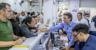Vino el superintendente de Salud, Daniel Quintero, y revisó el dispensario de la Nueva EPS